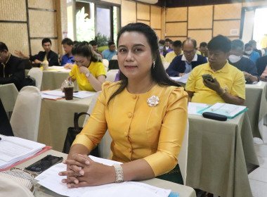 ประชุมเตรียมความพร้อมเพื่อดำเนินโครงการคลินิกเกษตรเคลื่อนที่ในพระราชานุเคราะห์สมเด็จพระบรมโอรสาธิราช ฯ สยามมกุฎราชกุมารเฉลิมพระเกียรติพระบาทสมเด็จพระเจ้าอยู่หัวเนื่องในโอกาสพระราชพิธีมหามงคลเฉลิมพระชนมพรรษา 6 รอบ 28 กรกฎาคม 2567 ระดับประเทศ จังหวัดแม่ฮ่อ ... พารามิเตอร์รูปภาพ 6