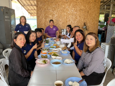 ✨ รอยยิ้มบนโต๊ะอาหาร เสริมพลังการทำงาน 🍽️😊 กิ๋นหอมต๋อมม่วน พารามิเตอร์รูปภาพ 1